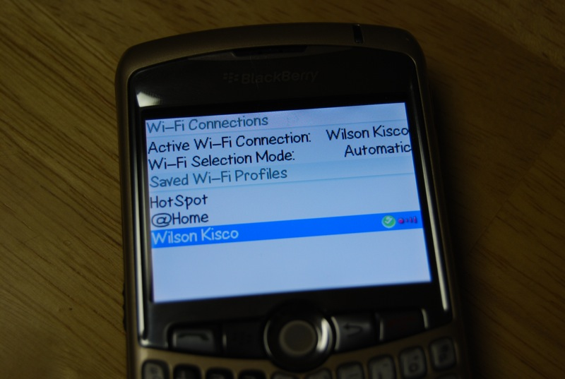 Illustration for article titled T-Mobile's Wi-Fi BlackBerry Curve Is Fo' Real and Quite Tasty